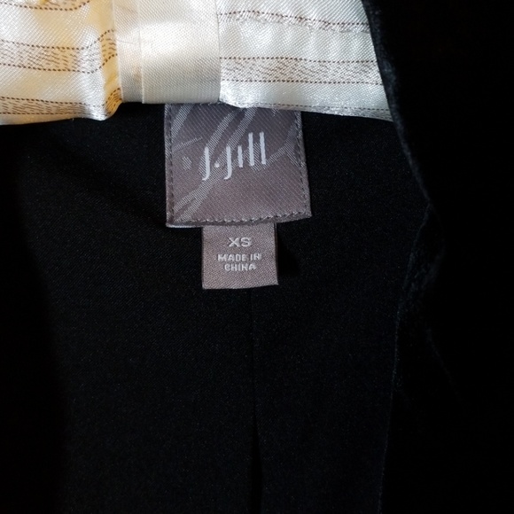 Blazer - Picture 2 of 3